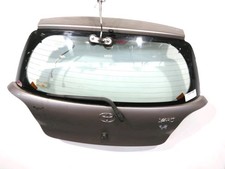 Porte arrière et accessoires Toyota YARIS
