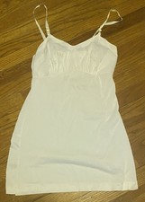 Vintage Women s Nylon Short Full Slip Size Small White Made In USA