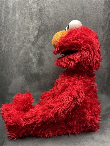 Hasbro Sesame Street Love 2 Learn Talking Elmo Interactive 2015 Bluetooth Plush - Picture 4 of 11