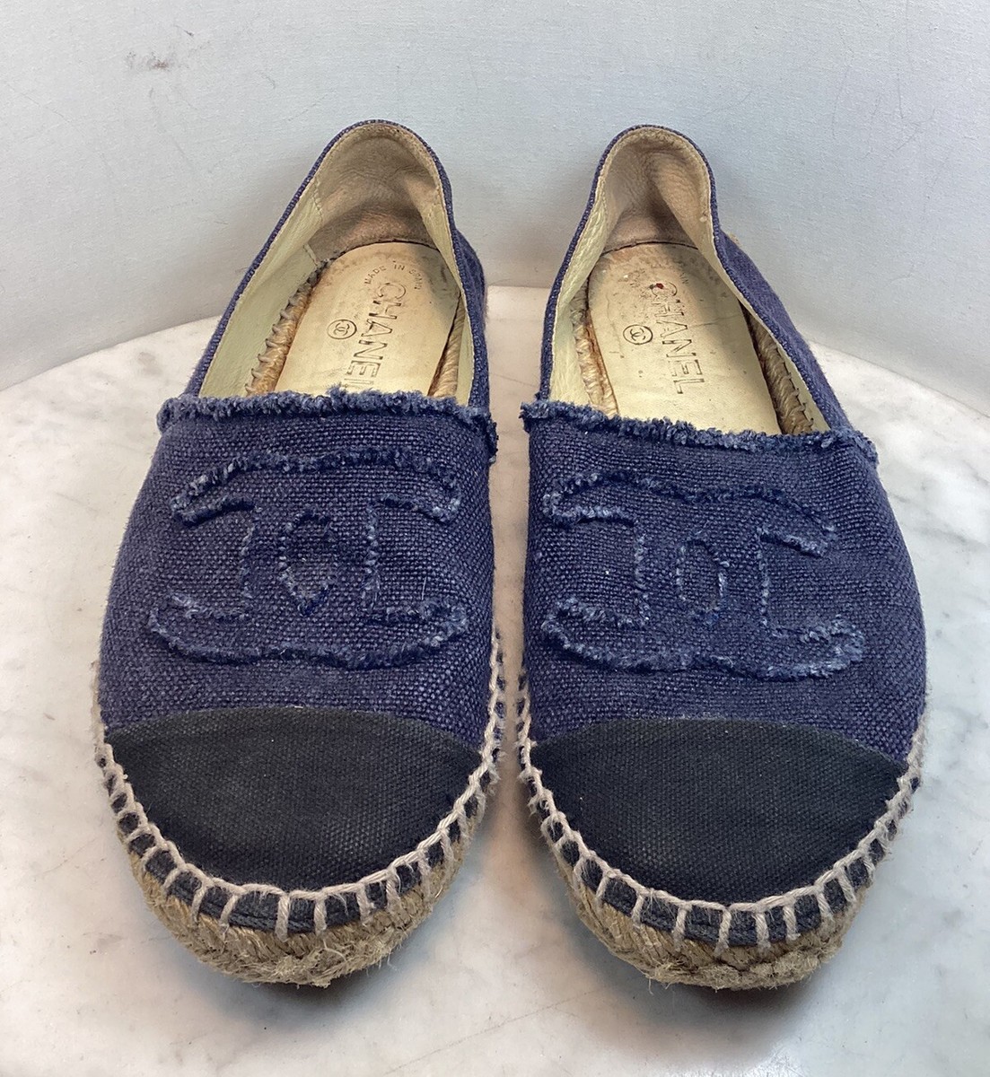 Vintage Genuine CHANEL Denim Blue Black Cap Toe CC LOGO Vintage Genuine CHANEL Denim Blue Black Cap Toe CC LOGO