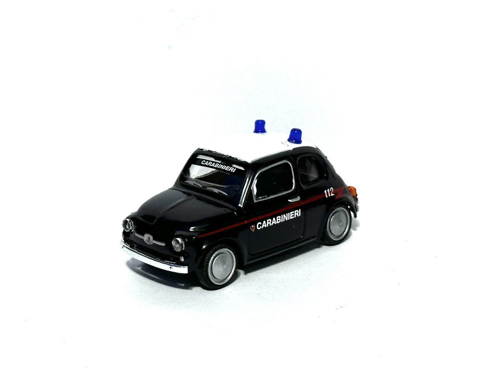 Foto 1 di 10