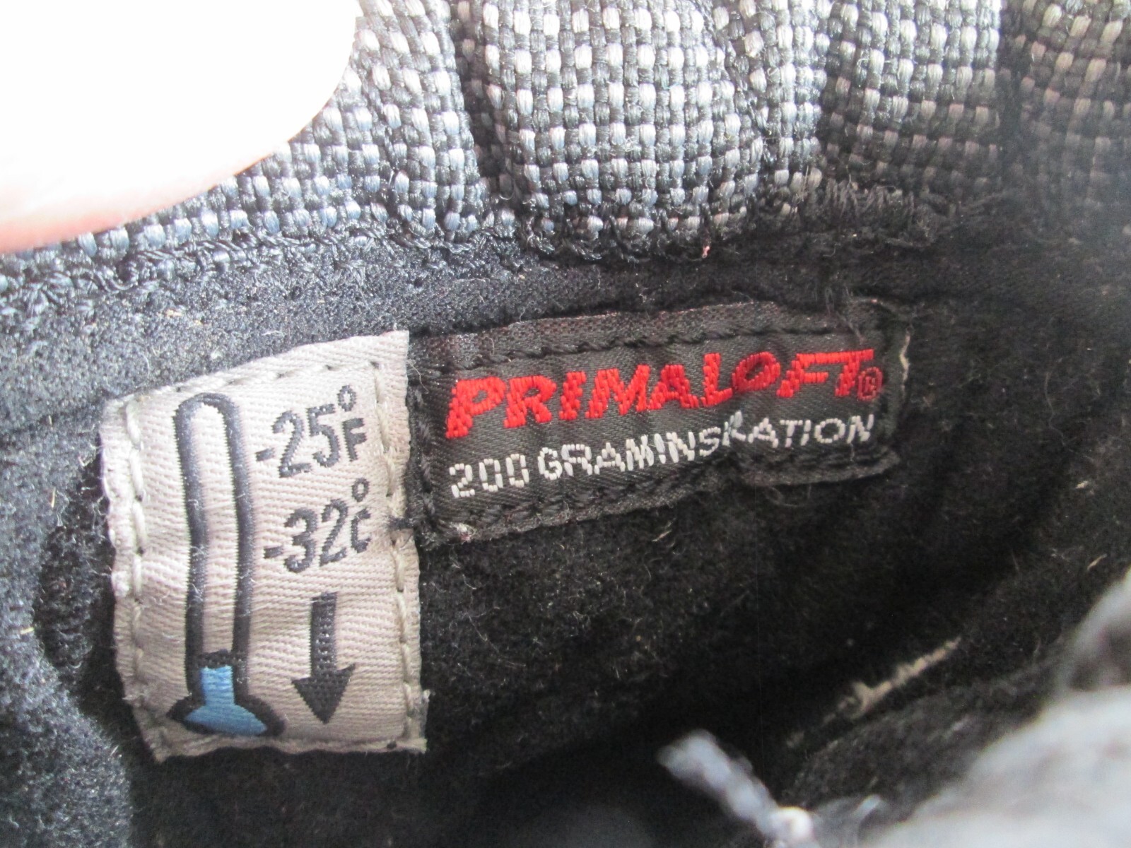 Stivali invernali Keen bambini taglia 12 (run small) neri impermeabili Primaloft con guscio posteriore