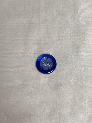 Italian Dyed Blue Natural Shell MOP Pearl Button (3 Sizes to Choose From) - Picture 5 of 8
