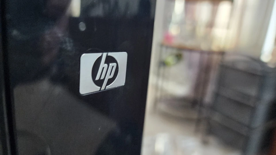 HP DESKTOP AMD 2.70GHz 3.00GB RAM320GB HD DVD/CD/RW WINDOWS 10 PRO - Image 3 of 4