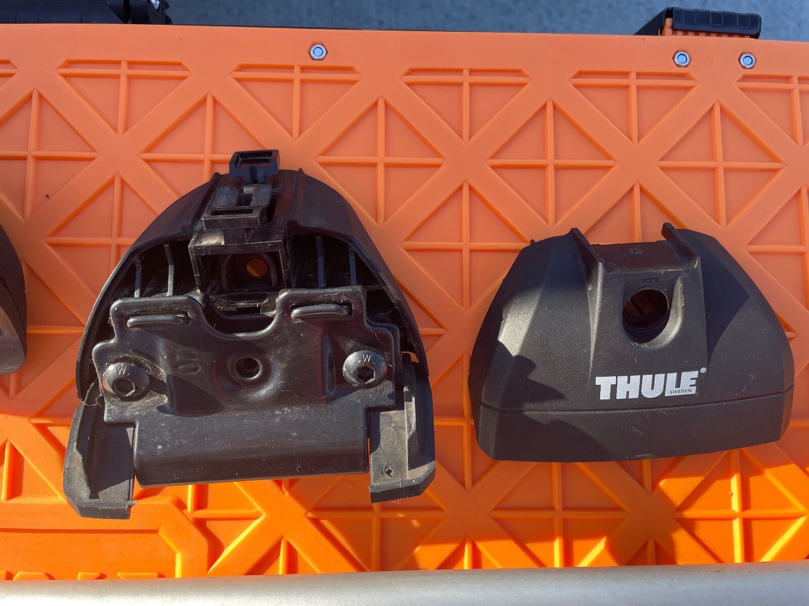 Thule roof rack Custom for Subaru Crosstrek hybrid Silver cross