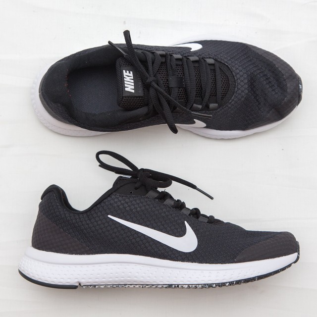 runallday black running shoes