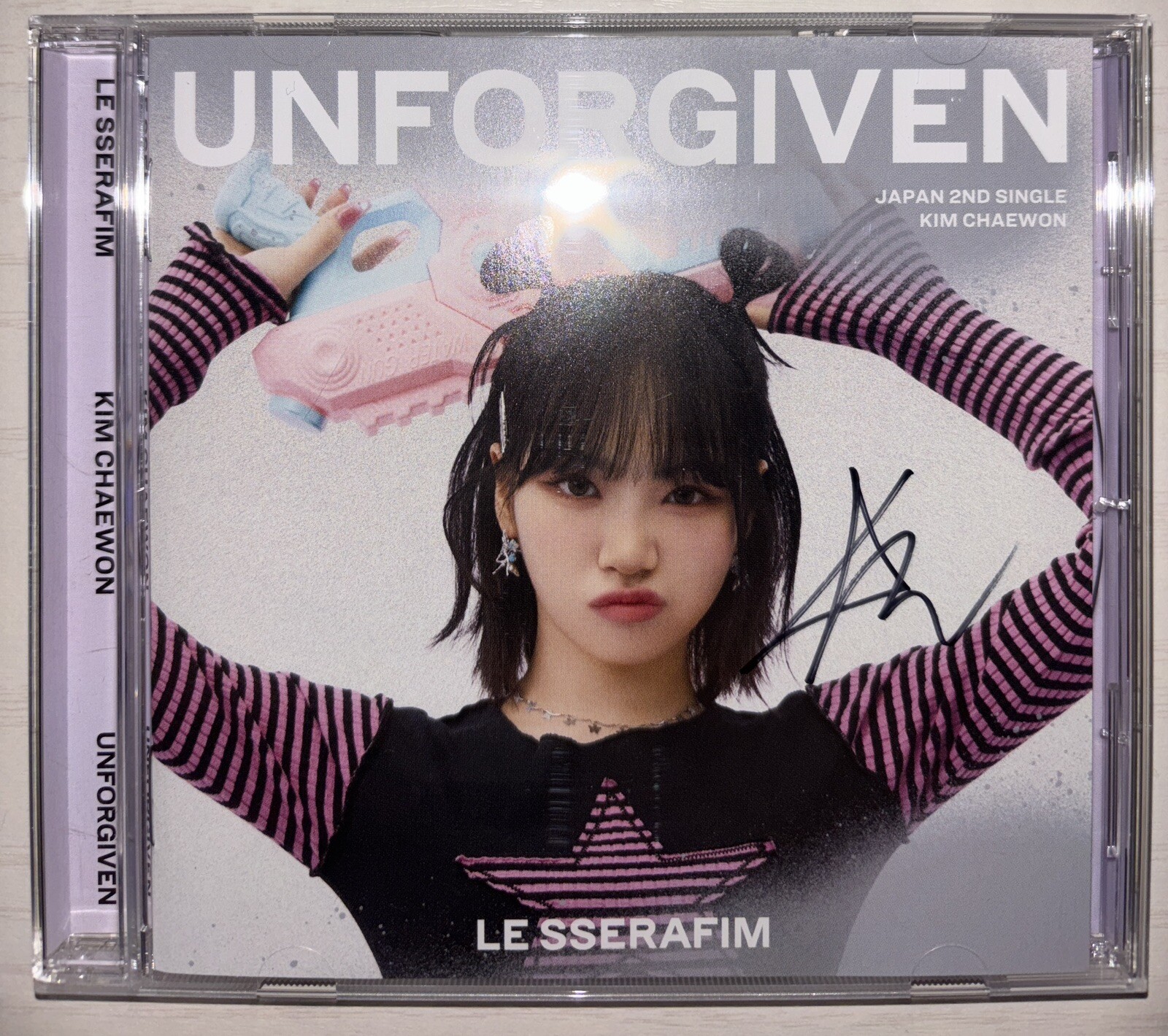 LE SSERAFIM [UNFORGIVEN] KIM CHAEWON Autographed Signed Album Japan Ver ...