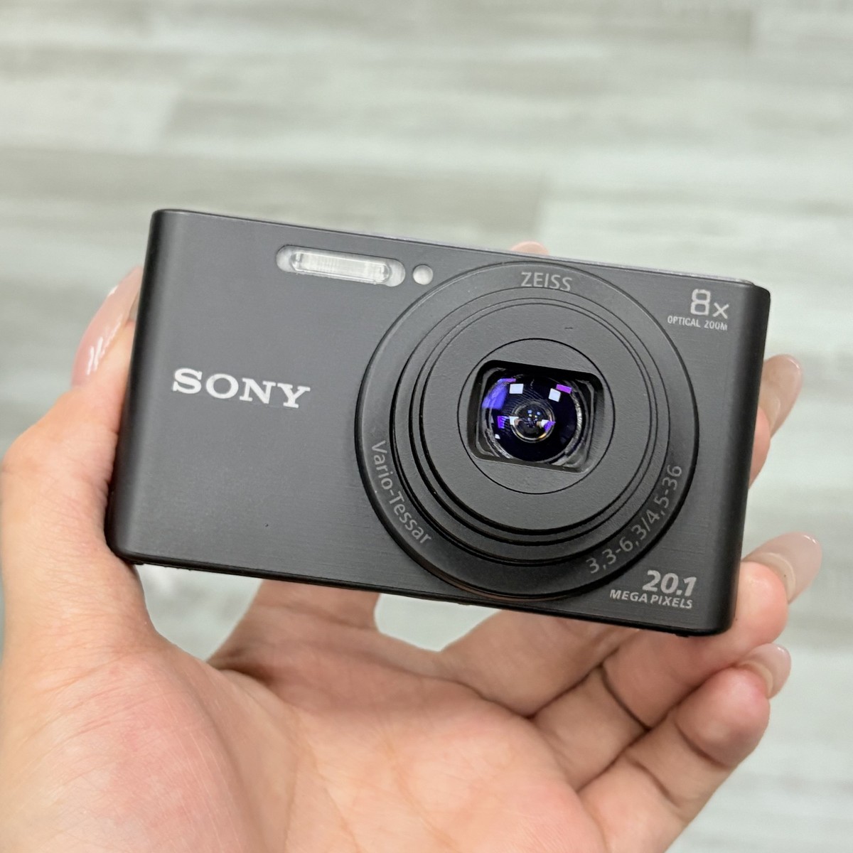 SONY DSC-W830 20.1メガピクセル コンパクトデジタルカメラ Sony DSCW830 Digital Camera
