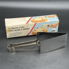 STAINLESS STEEL CAKE SLICER  SERVER  EASILY CUT  PLACE IN PLATE  TAIWAN