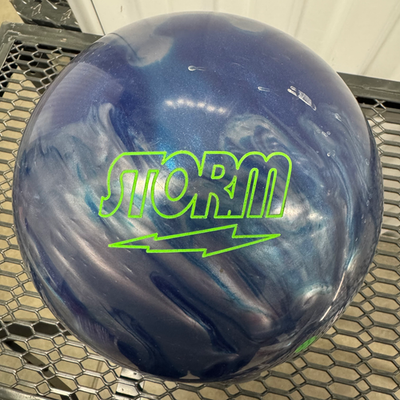 STORM ROAD WARRIOR 15ポンド Storm Road Warrior Bowling Ball + FREE SHIPPING