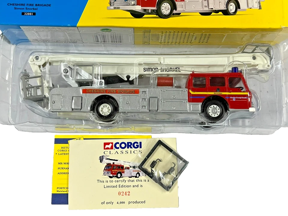 Corgi 32001 Cheshire Fire Brigade Simon Snorkel 1:50 Fire Engine Diecast Boxed - Image 3 of 3