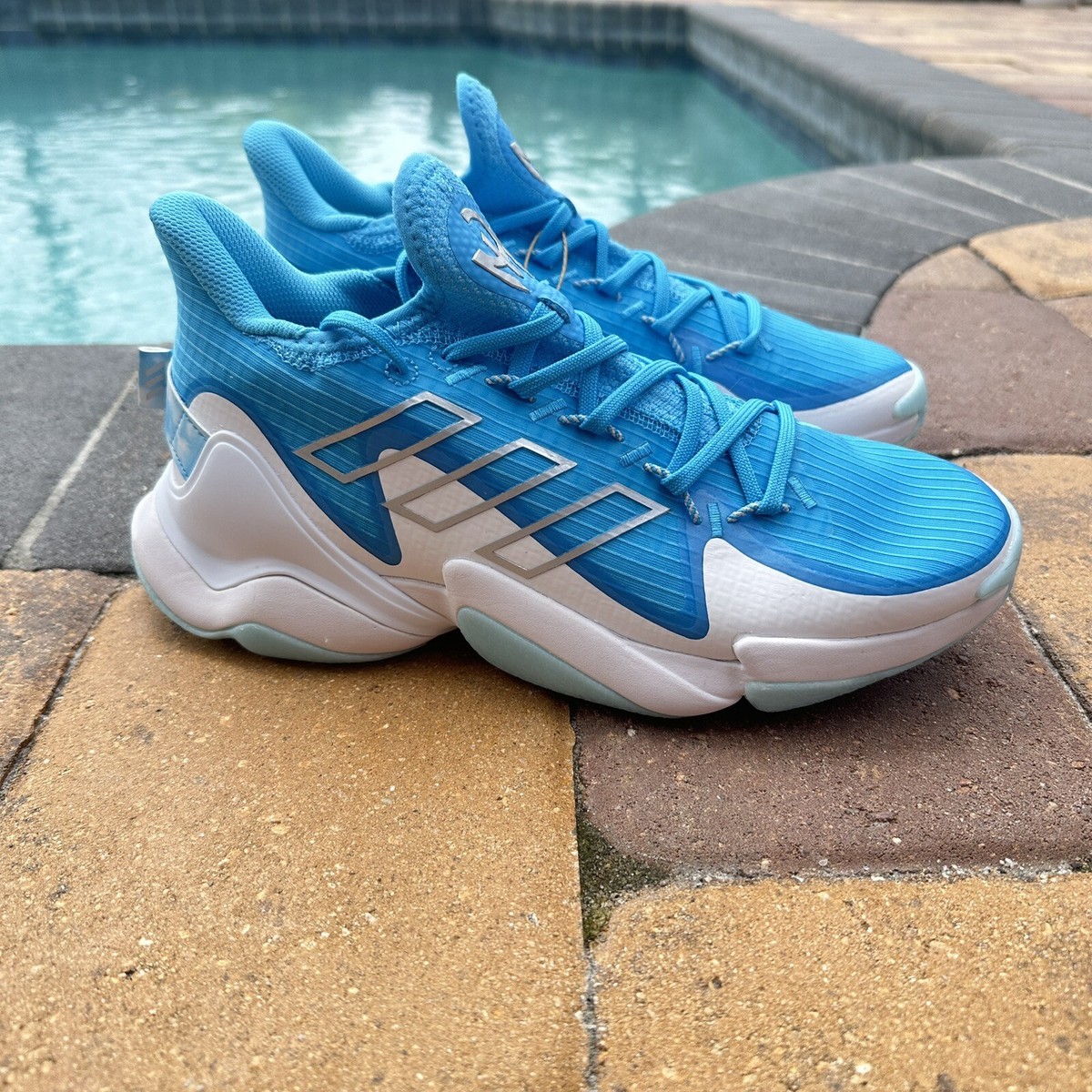 Adidas Impact FLX Mahomes 1 Low Sky Rush HQ7167 | eBay