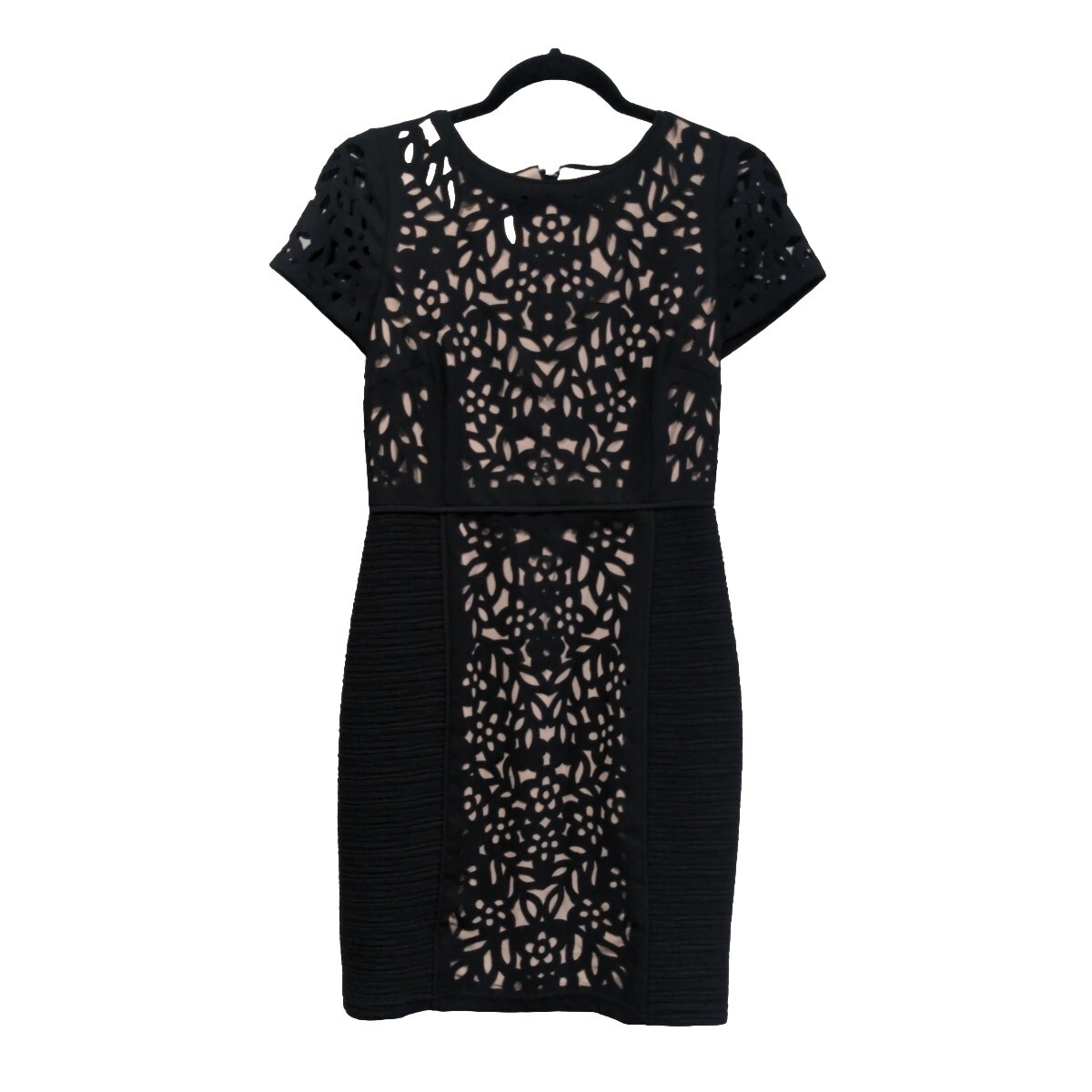 white christmas dresses Tracy Studio Long Sleeves Boat Neck Floral Lasercut Dress main image 0