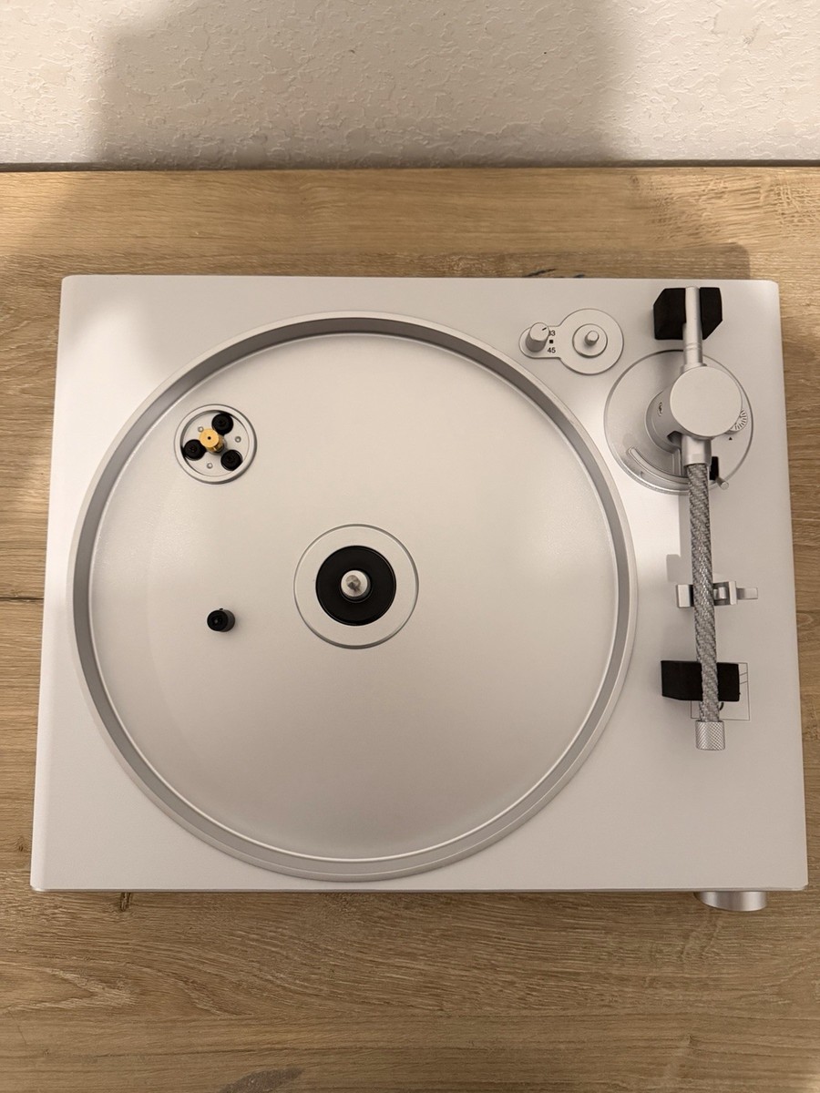 Victrola Stream Pearl VPT-3000-WSL Wireless Turntable Works with