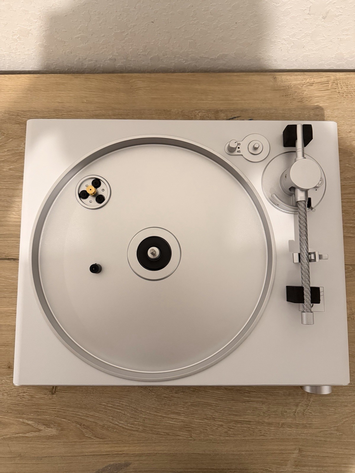 Victrola Stream Pearl VPT-3000-WSL Wireless Turntable Works 