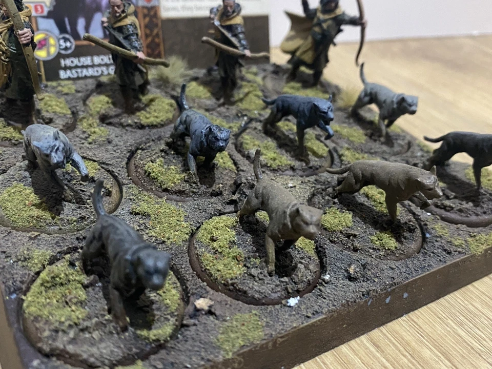 A Song of Ice & Fire : Neutral / Bolton - House Bolton Bastardβs Girls. Painted - Image 4 of 4