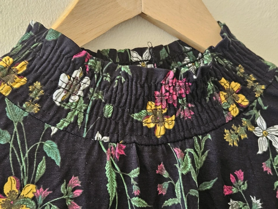 Red Herring Black Floral Long Sleeve Blouse Top Size 20 Mock Neck Smocked Cuff - Image 4 of 4