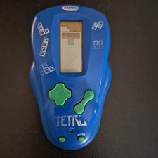 Vintage Tetris Electronic Handheld Pocket Video Game Radica 2000 Tested Works