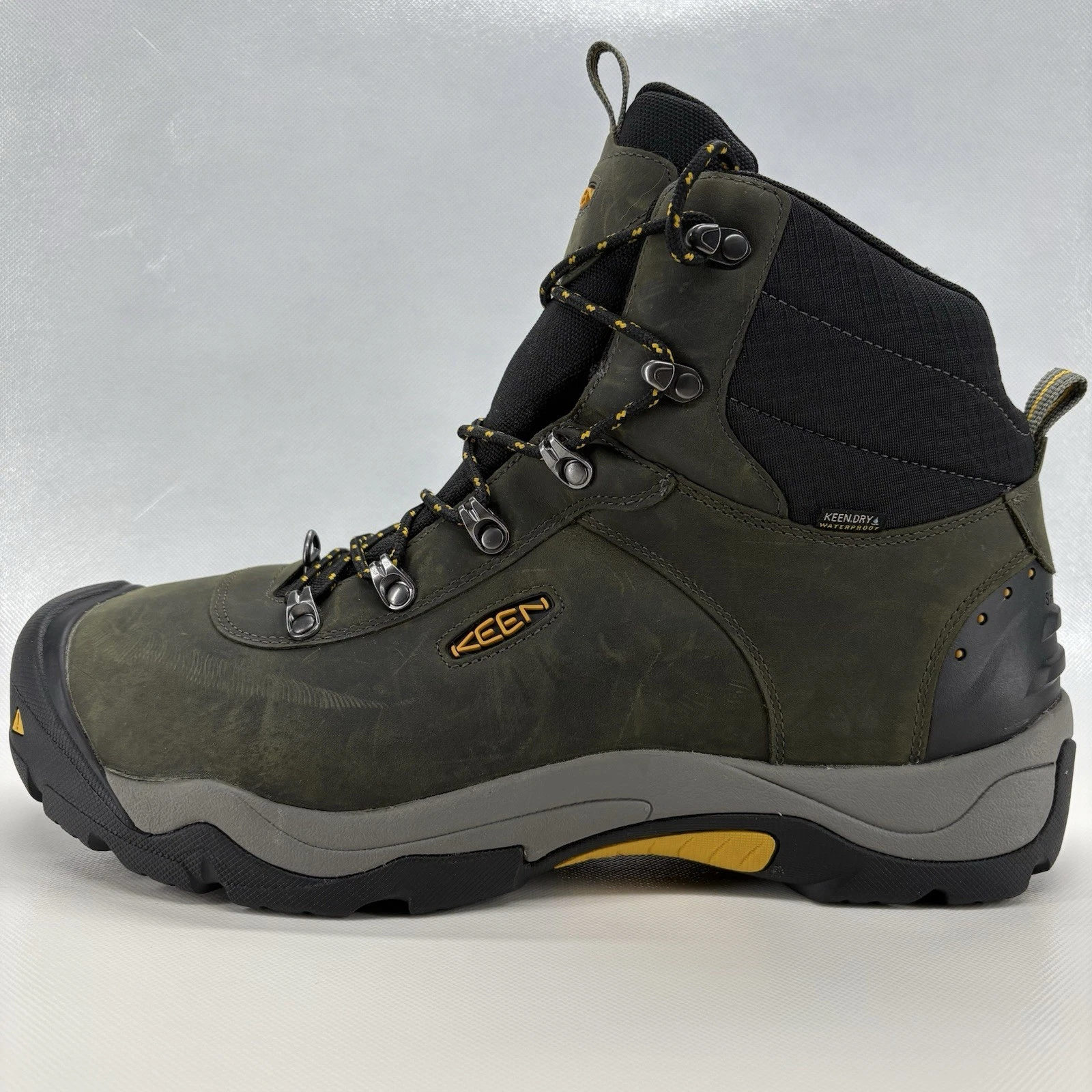KEEN Shellback Waterproof Hiking Boots Mens 15 Trail Camping Survival Gear New
Opens in a new window