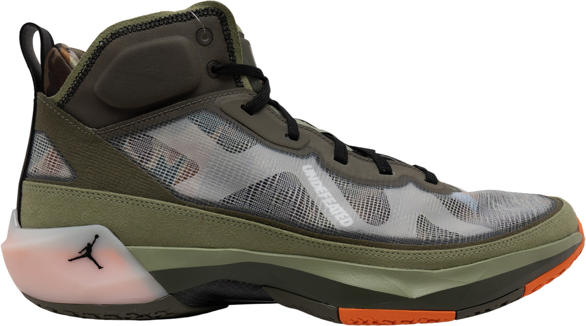 Jordan 37 SP x Undefeated Flight Jacket 2022