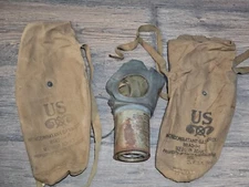 WWII U.S. M1A2-1-1 Civil Defense Non-combatant gas mask. Size medium adult