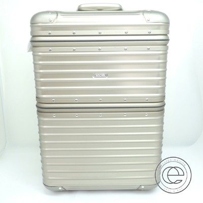 rimowa wine suitcase