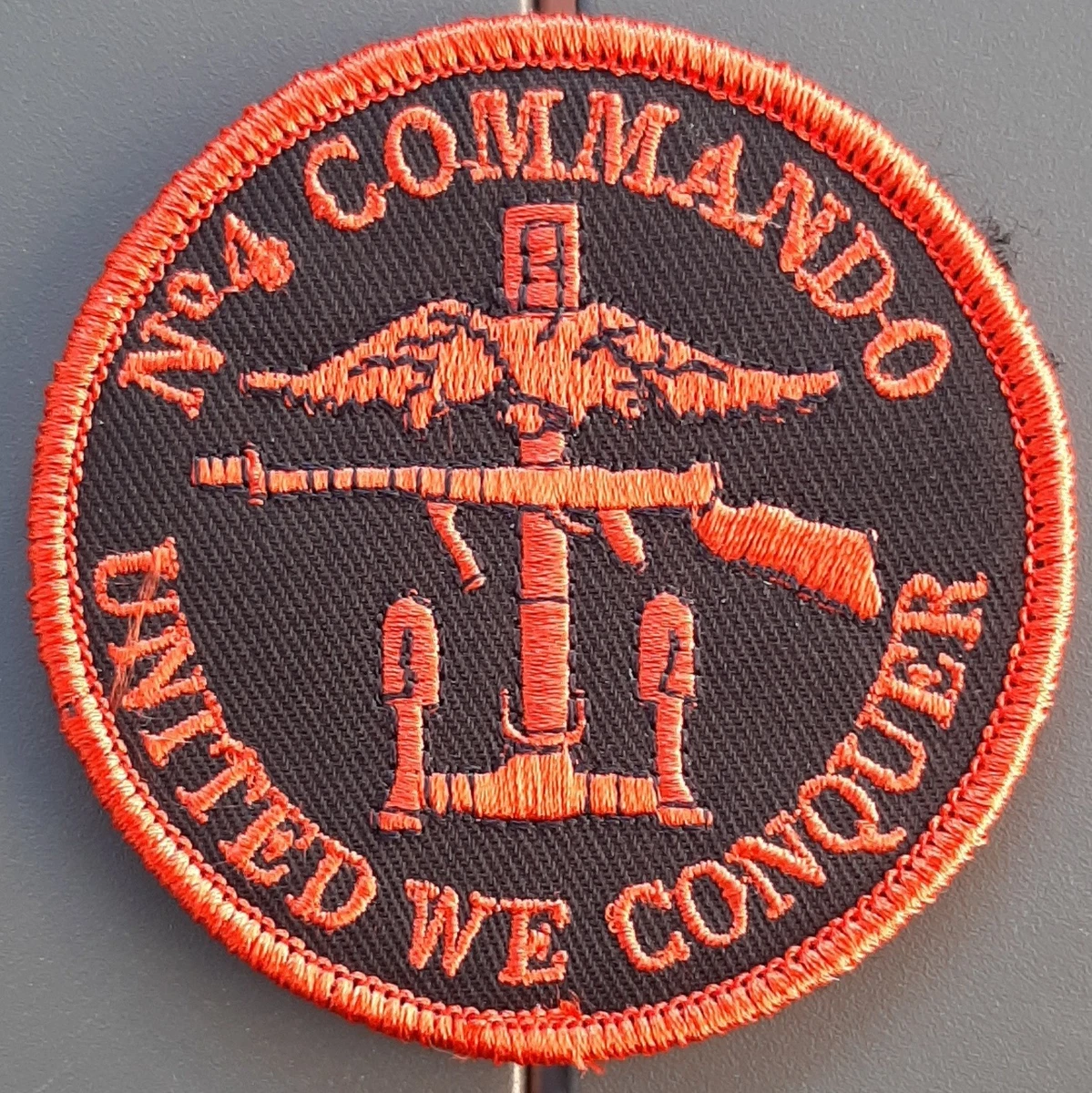 Frégate AUVERGNE D654 MEDOR 2018 Insigne tissu Patch MARINE ORIGINAL scratch
