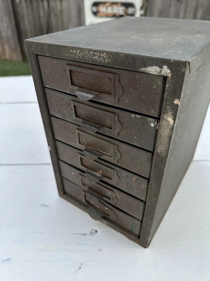 Antiguo gabinete de relojeros boticario industrial multi cajón joyería Foto 2 de 4