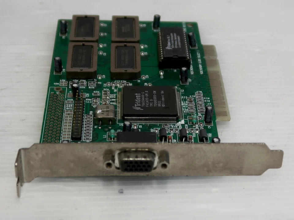 Trident TGUI9440-1, VRAM 2MB, PCI, VGA, 7345 REV:A1, WORKING CARD - Image 2 of 4