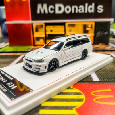 FH 1:64 White Stagea Wagon Skyline GTR R34 Sports Model Diecast Metal Car