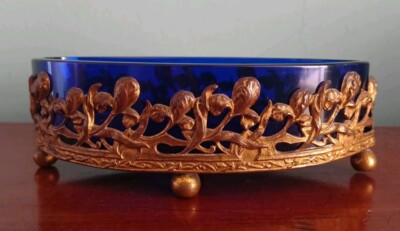 Französische Jugendstil Schale aus Glas und Ormolu Bon Bon - Tulpen