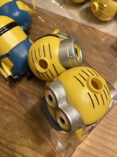 Kurt S. Adler DESPICABLE ME CHRISTMAS LIGHT COVER SET 10 Minions Indoor Outdoor - Picture 9 of 15