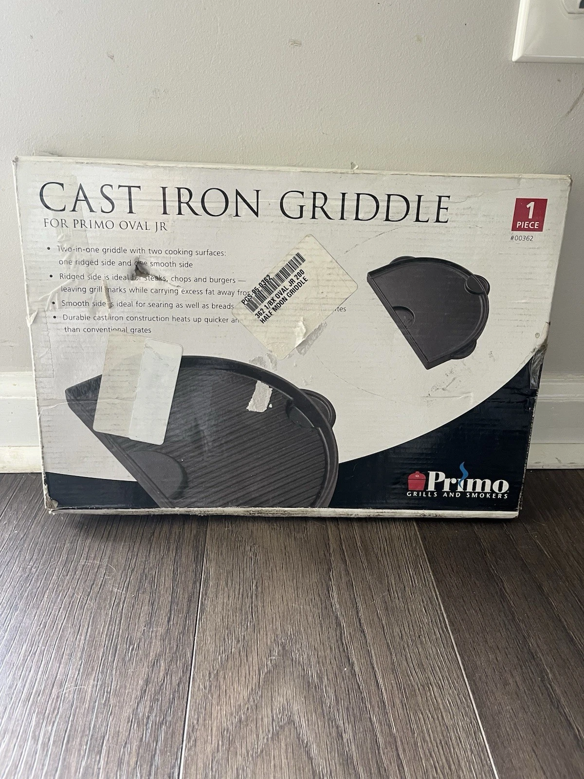 Primo Half-Moon Cast Iron Griddle for Oval 400 Series Grill, Item no. PG00362