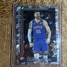 2025-26 Topps Isaiah Hartenstein #120 Oklahoma City Thunder NBA