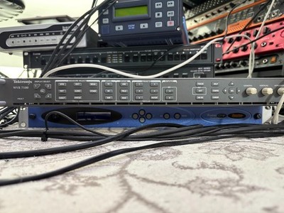 Tektronix WVR7100 with AES audio card