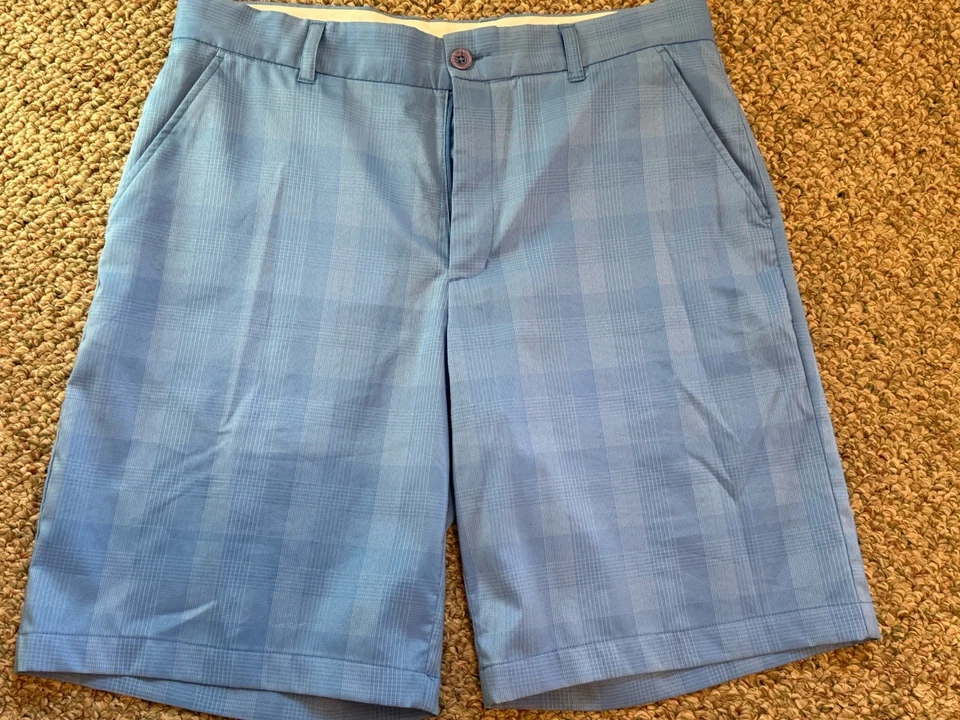 Pantalones cortos de golf Greg Norman Shark para hombre, azul claro y blanco a cuadros, talla 34 Foto 2 de 4