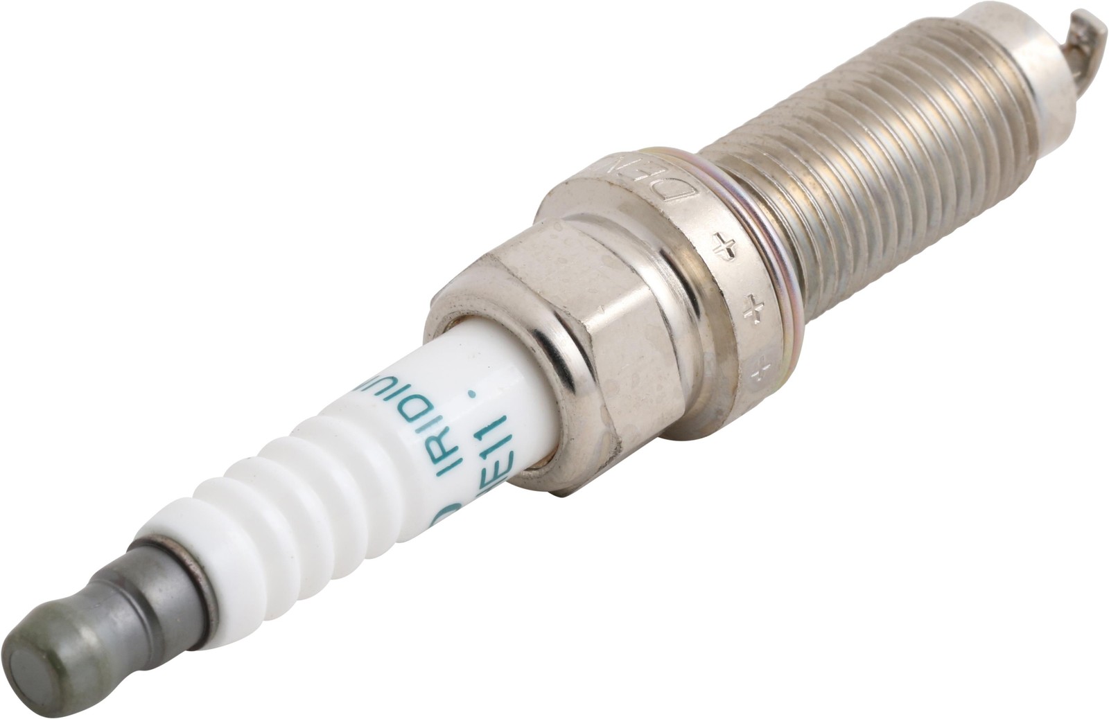 New Genuine Nissan Engine Spark Plug x1 OE 22401ED71B