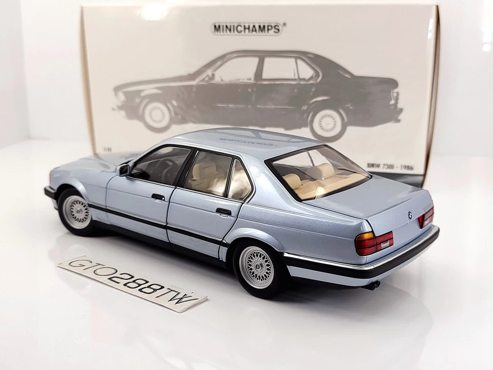 Minichamps 1:18 scale BMW 730i Sedan(E32) 1986(Light Blue Metallic) 7er/7 Series - Image 4 of 4