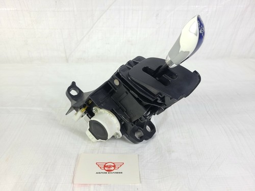 2010 - 2012 Toyota Prius Floor Shifter Assembly OEM - Picture 4 of 5