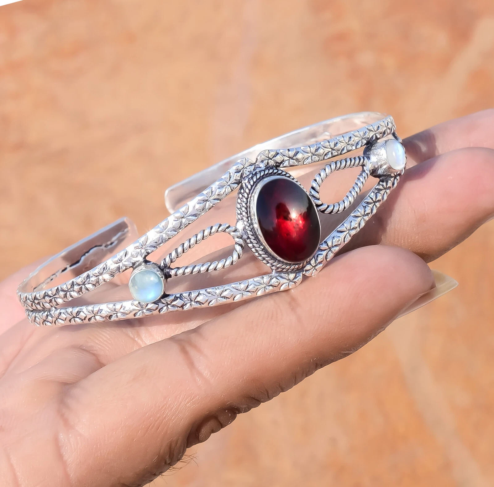 VALENTINO Bracciale in argento sterling 925 con granato e pietra di luna per regalo festa