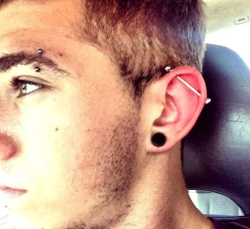 Ear stretching 0g top