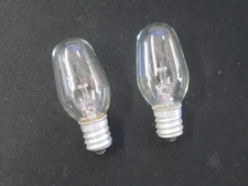 NOS! 2-PACK OF GE 7 WATT LIGHT BULBS CLEAR 7C7 BULB E12 BASE