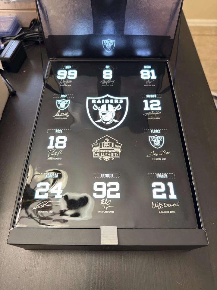 Boleto de temporada 2023 Las Vegas Raiders titular de miembro caja de regalo patio 4 boletos Foto 2 de 4