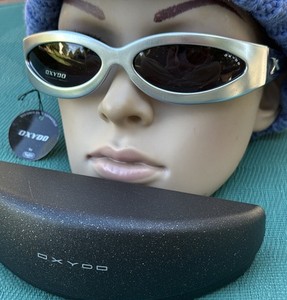 Utopia Optics Goddess UV Gray Lens Black Stylish Chic Frame Women’s Sunglasses Utopia Glasses by 39DollarGlasses.com main image 4