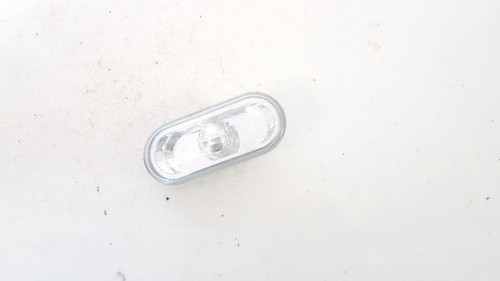 1j0949117 Seitenblinker (Kotflügelblinker) Vorne Rechts  Volkswa DE1388663-79