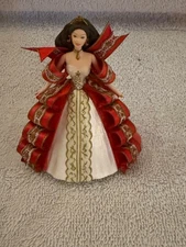 NEW IN ORIGINAL BOX 1996 Hallmark Holiday Barbie Ornament Collector Series