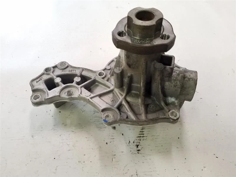 Bomba de refrigerante de agua 1,8 L | Se adapta a Audi A4 / Volkswagen Passat 1997-2002 Foto 2 de 4