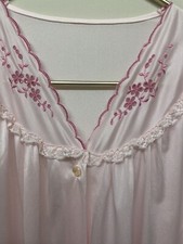 Vtg Pink Aristocraft Robe Large USA made Lace Embroidery Faux Pearl Buttons
