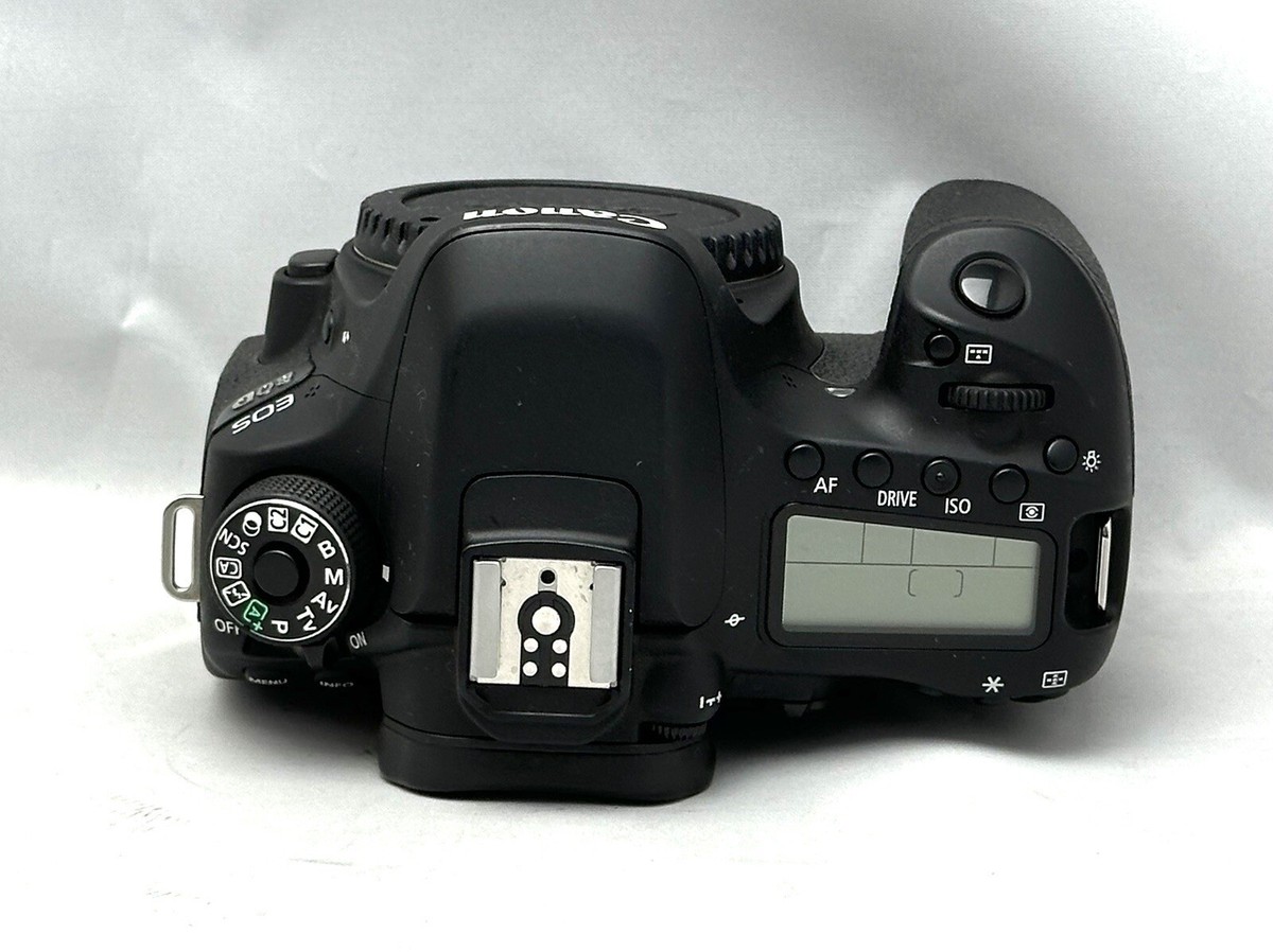 MEAR MINT】This is a Canon EOS 80D double zoom lens set From