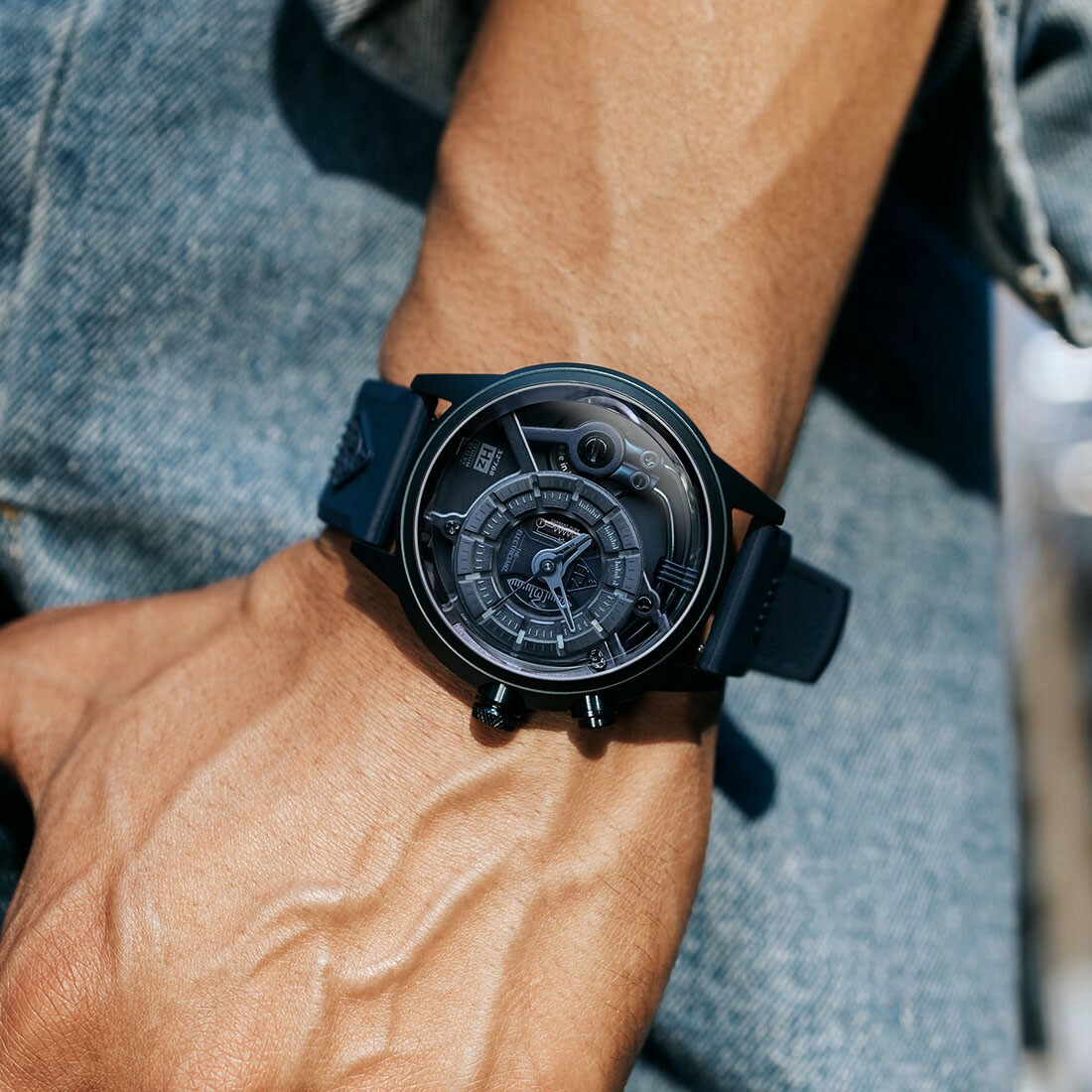 Montre The ElectricianZ The Bionic - Quartz, Boîtier Acier Blanc 42mm, Bracelet Silicone Bleu - Neuf